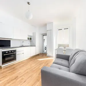 https://casa-da-suite-centrale.italymilanhotels.net